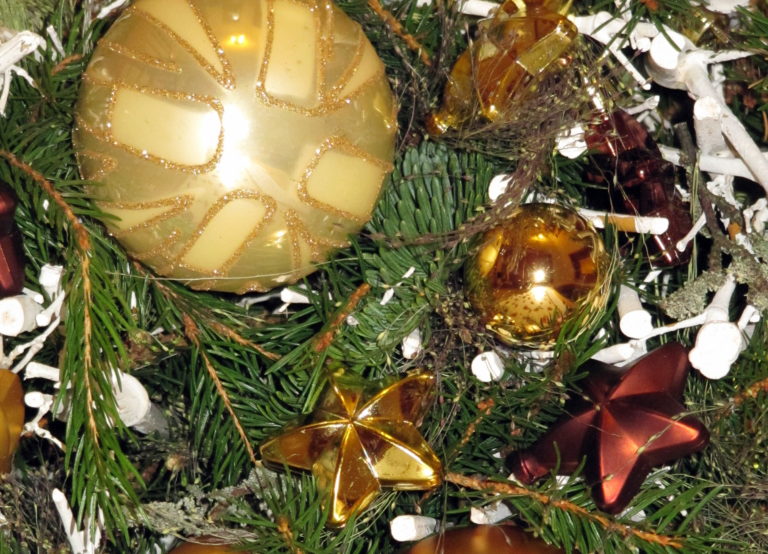 WEIHNACHTSBALL