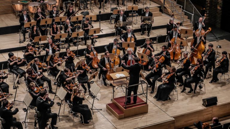 NEUBRANDENBURGER PHILHARMONIE