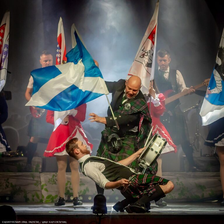 CORNAMUSA – World of Pipe Rock and Irish Dance